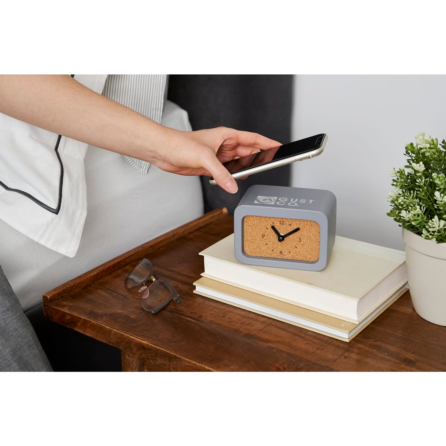 Set in Stone Wireless Charging Desk Clock